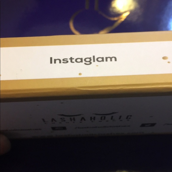 ❗️SOLD❗️Lashaholic Lashes - Picture 2 of 3